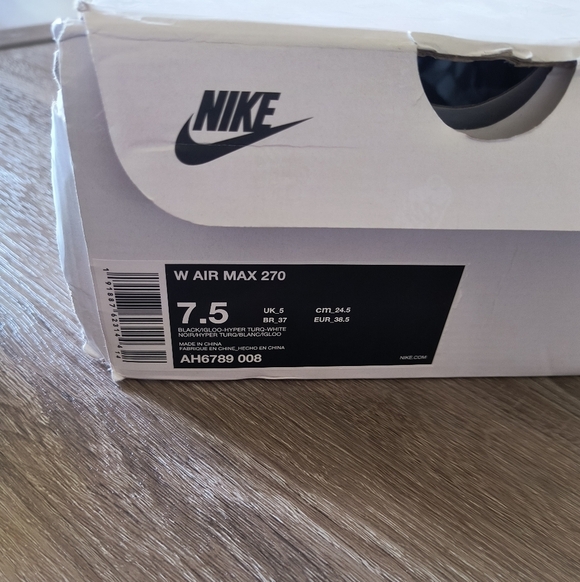 Women's Nike Air Max 270 Sneakers Customized With Swarovski Crystals Size 7.5 - Picture 7 of 8